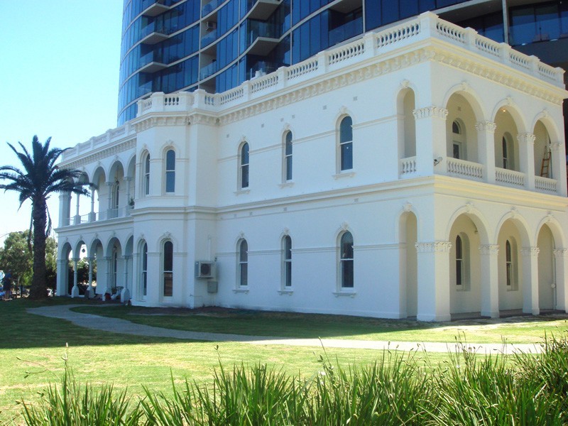 5/83 Queens Road, Melbourne VIC 3004