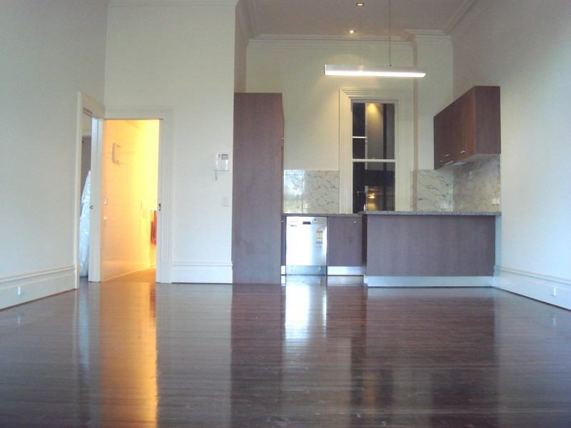 5/83 Queens Road, Melbourne VIC 3004