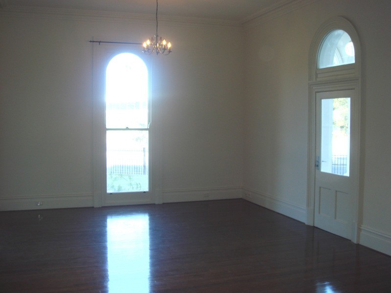 5/83 Queens Road, Melbourne VIC 3004