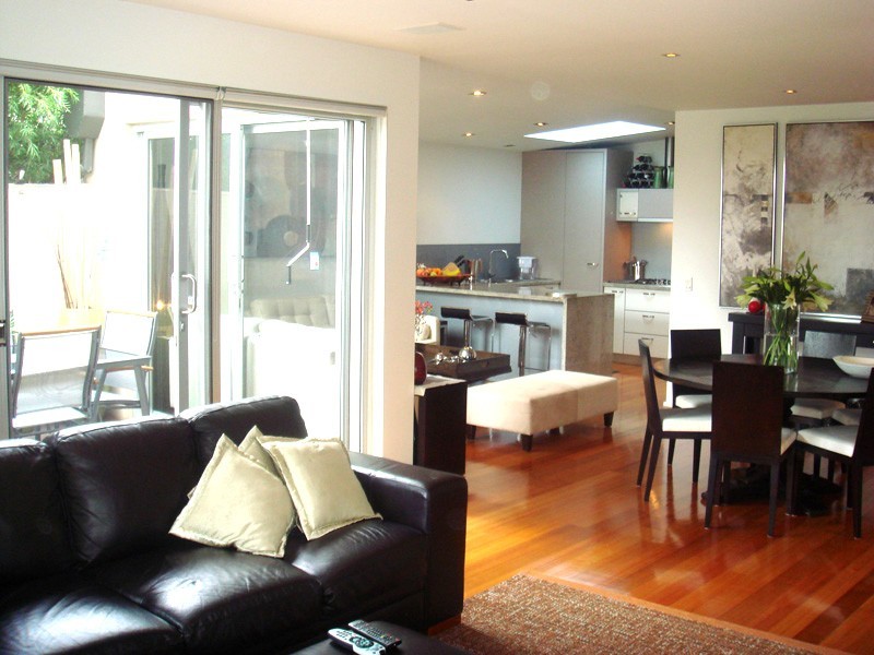 4A Ruskin Street, Elwood VIC 3184