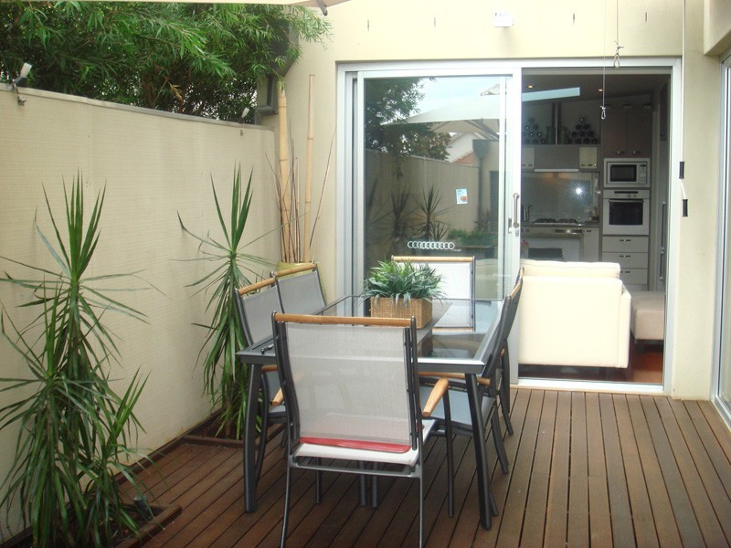 4A Ruskin Street, Elwood VIC 3184