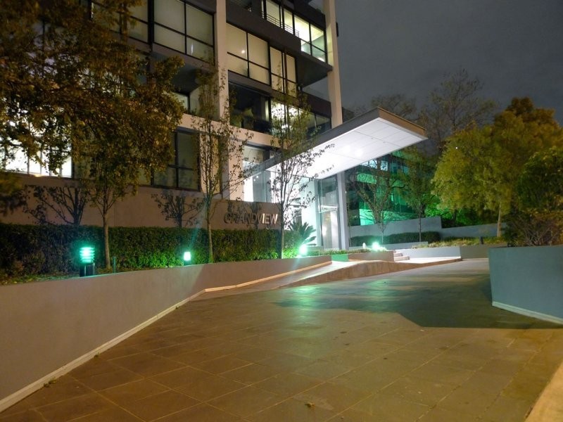 1003/19 QUEENS ROAD, Melbourne VIC 3004