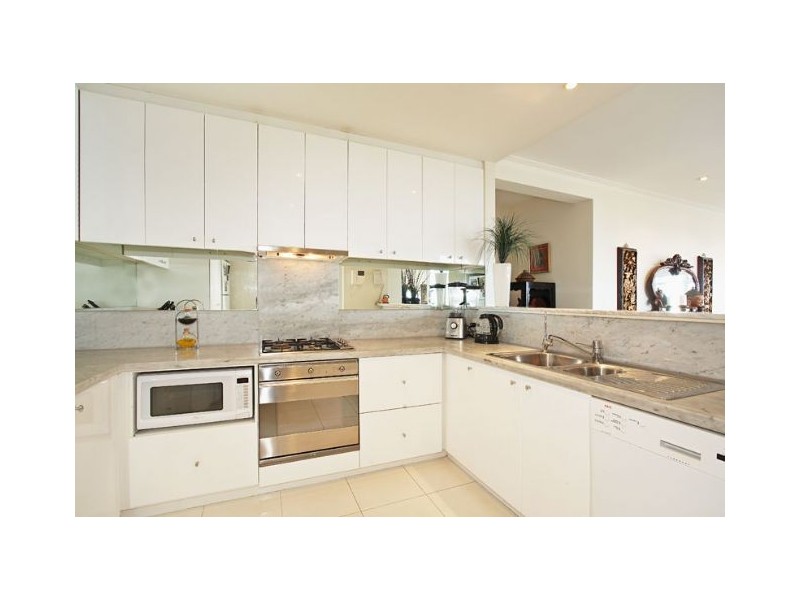 501/90 Beach Street, Port Melbourne VIC 3207