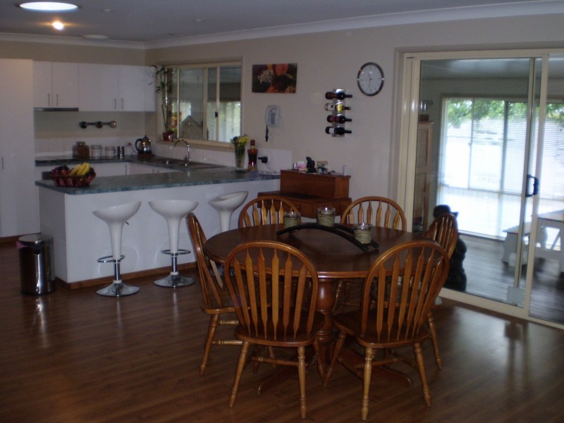 10 Pioneer Parade, Banora Point NSW 2486