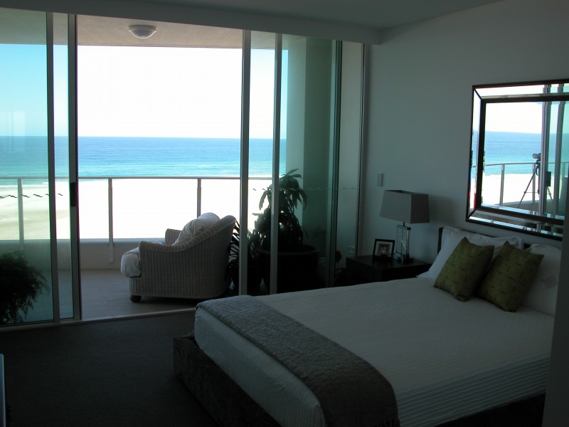 1002/2 Creek Street, Kirra QLD 4225