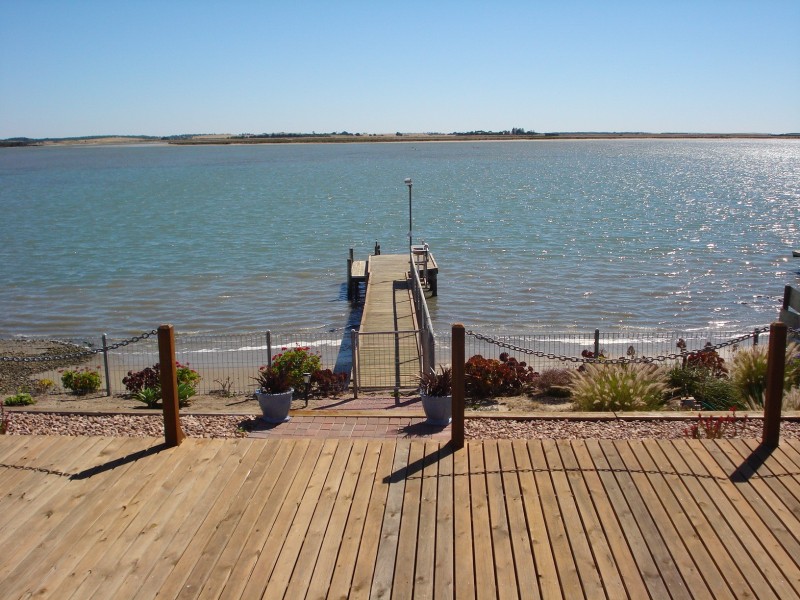 73 Mundoo Channel Drive, Hindmarsh Island SA 5214