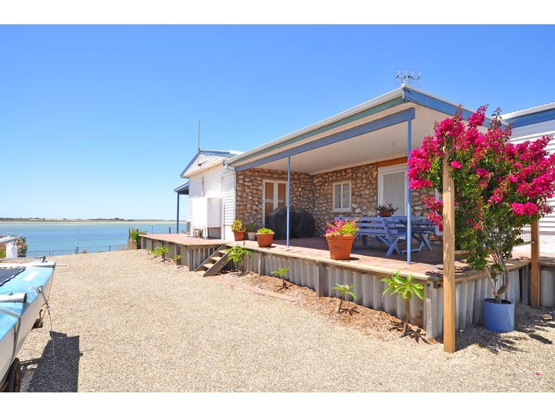 73 Mundoo Channel Drive, Hindmarsh Island SA 5214