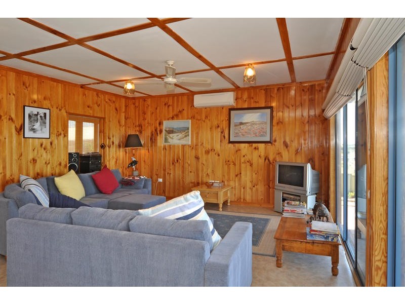 73 Mundoo Channel Drive, Hindmarsh Island SA 5214