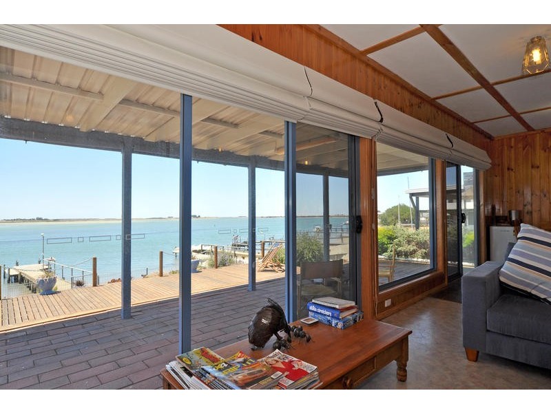 73 Mundoo Channel Drive, Hindmarsh Island SA 5214