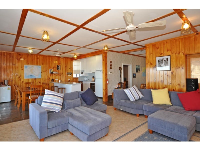 73 Mundoo Channel Drive, Hindmarsh Island SA 5214