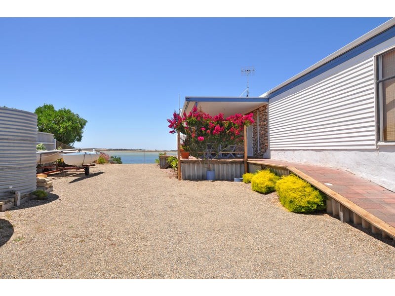 73 Mundoo Channel Drive, Hindmarsh Island SA 5214
