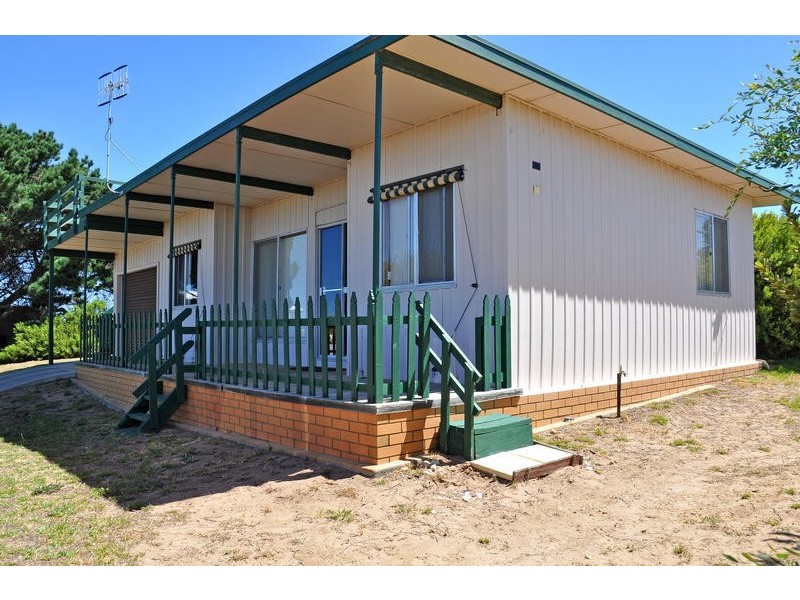 11 Castle Avenue, Goolwa Beach SA 5214
