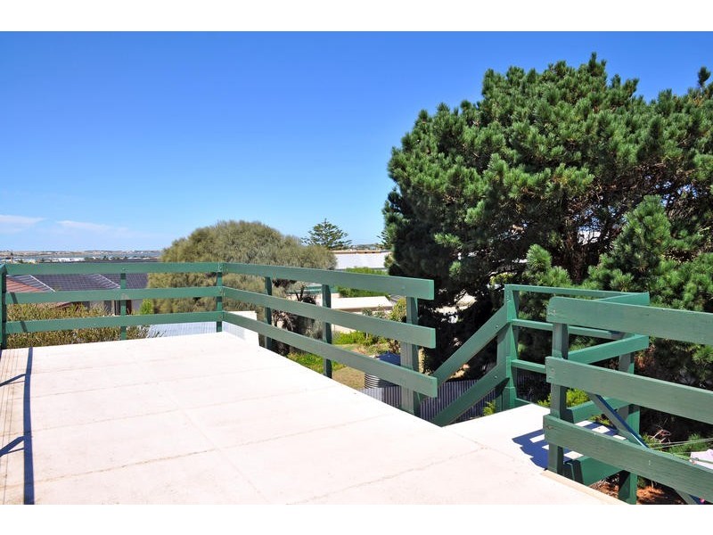 11 Castle Avenue, Goolwa Beach SA 5214