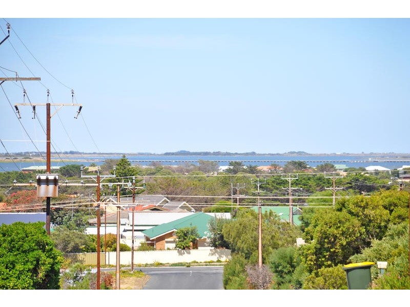 11 Castle Avenue, Goolwa Beach SA 5214