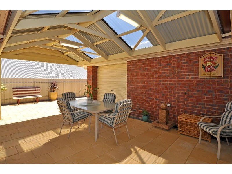 32 Fairway Drive, Mccracken SA 5211