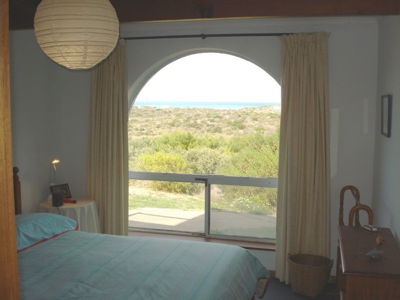 6 Neighbour Avenue, Goolwa Beach SA 5214