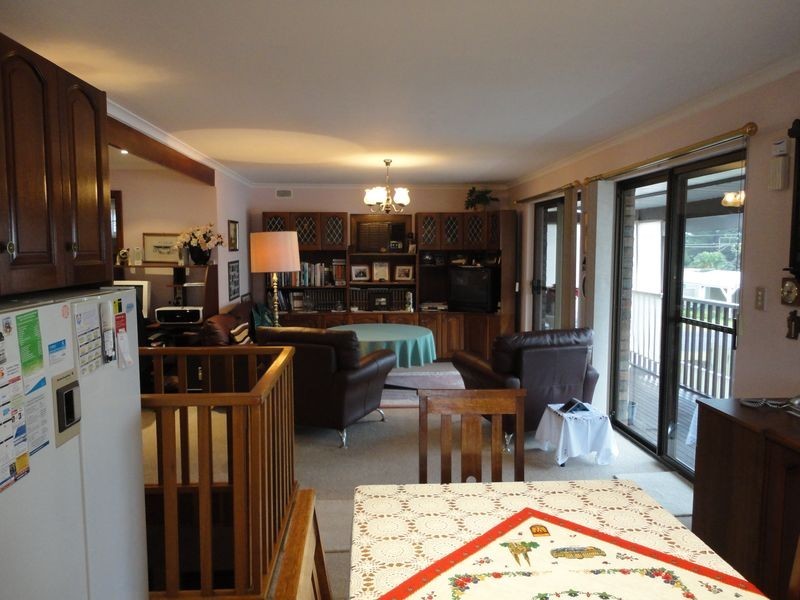 2 Price Street, Hindmarsh Island SA 5214