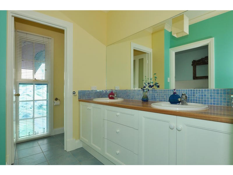 4 Holme Close, Goolwa Beach SA 5214