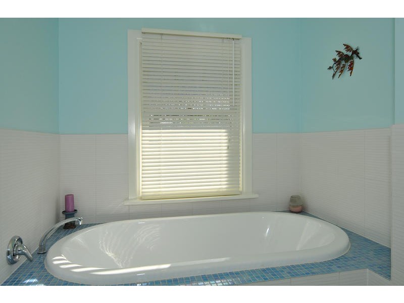 4 Holme Close, Goolwa Beach SA 5214