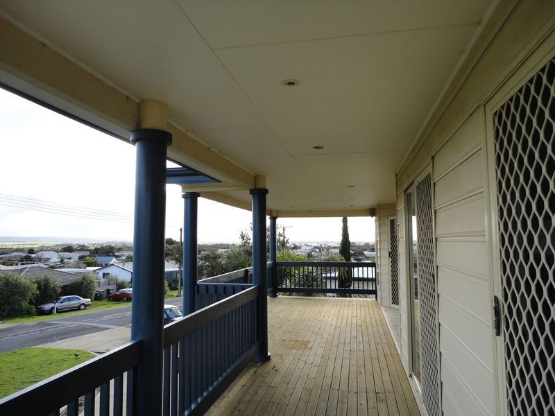 2 Godfrey Street, Goolwa Beach SA 5214