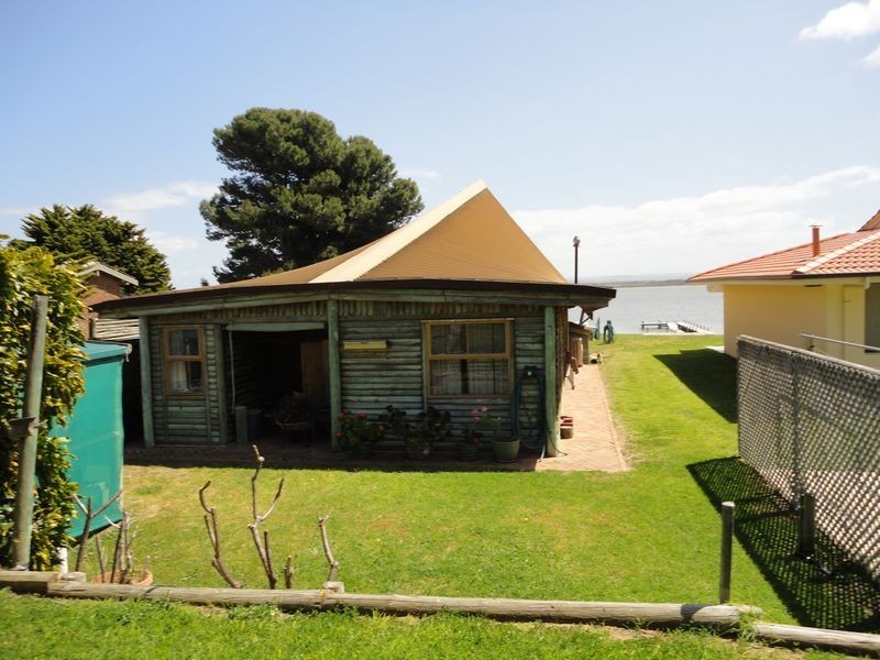 61 Narnu Bay Drive, Hindmarsh Island SA 5214