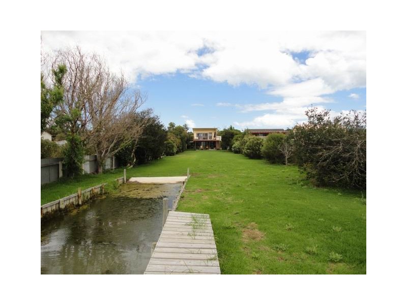 42 Edison Street, Hindmarsh Island SA 5214