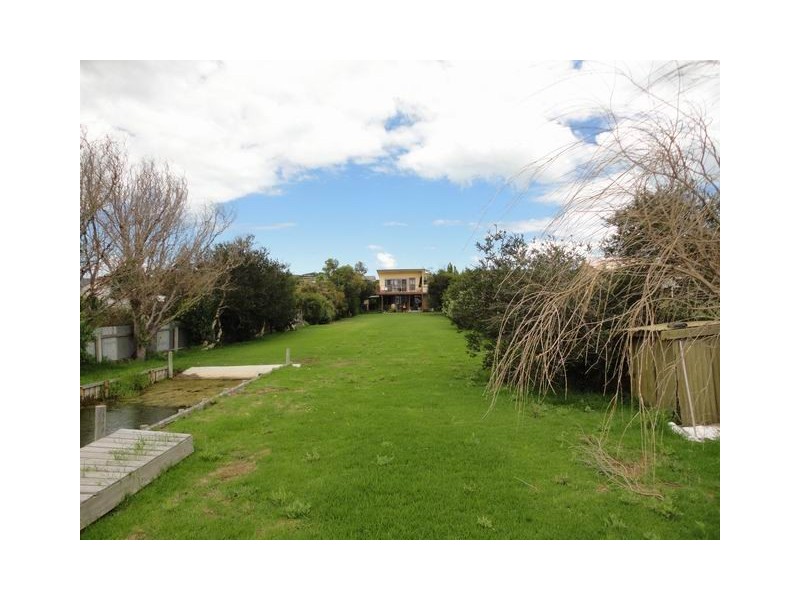 42 Edison Street, Hindmarsh Island SA 5214