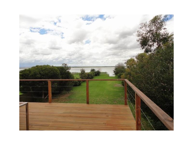 42 Edison Street, Hindmarsh Island SA 5214