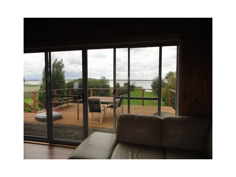 42 Edison Street, Hindmarsh Island SA 5214