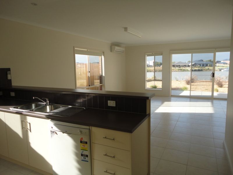 101 Wentworth Parade, Hindmarsh Island SA 5214