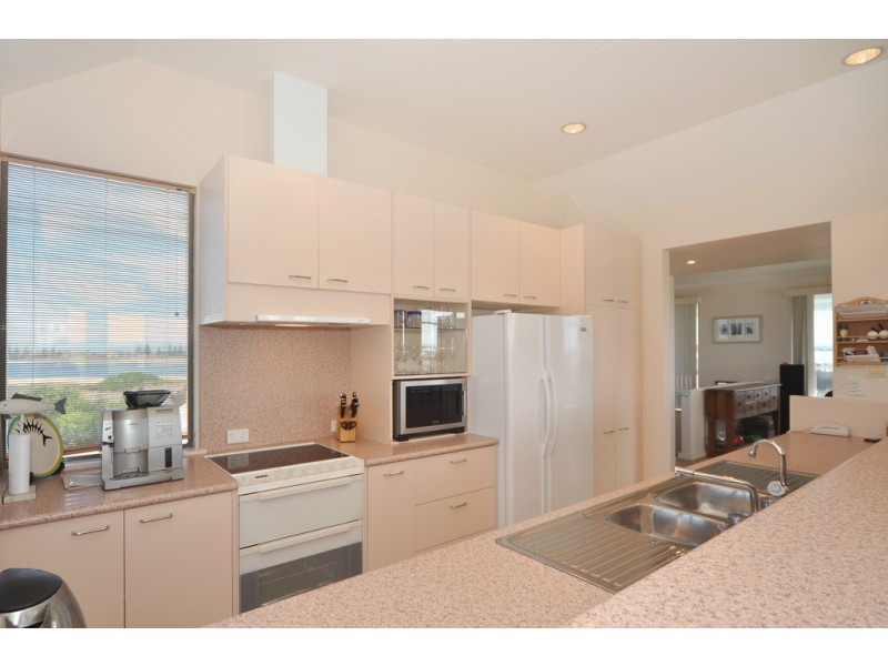 1-3 Excelsir Parade, Hindmarsh Island SA 5214