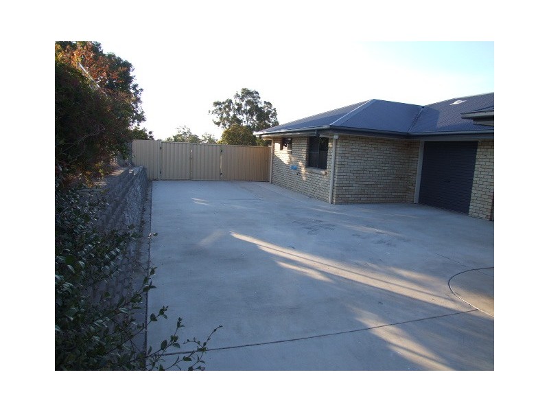 2/7 Bunrns Crescent, Wondai QLD 4606
