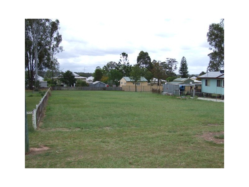 81 Baynes Street, Wondai QLD 4606