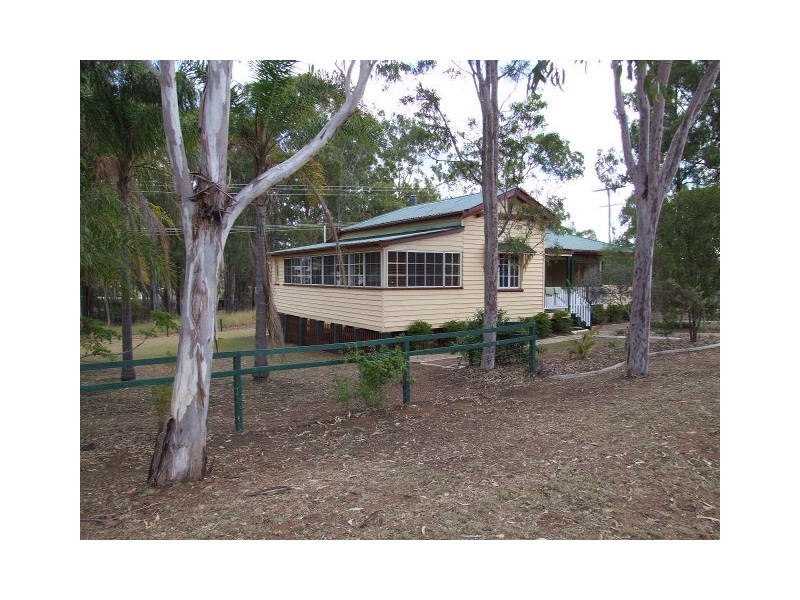 15 Robinson Lane, Wondai QLD 4606