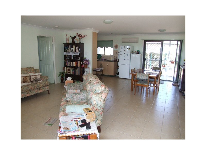 1 Grant Crescent, Wondai QLD 4606