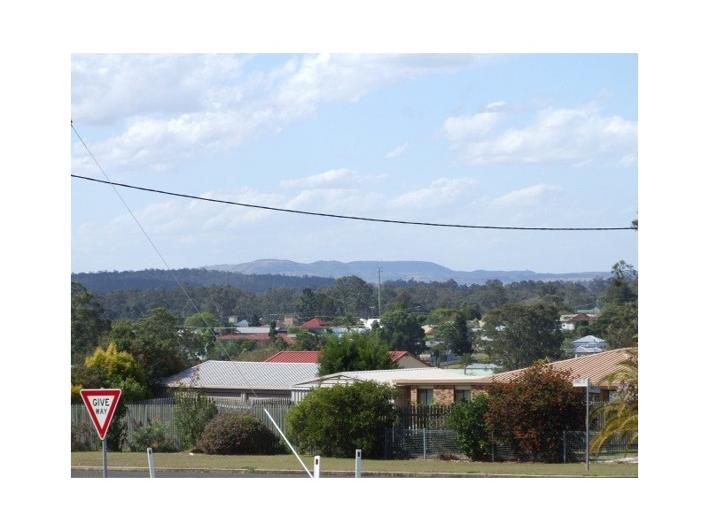 1 Grant Crescent, Wondai QLD 4606