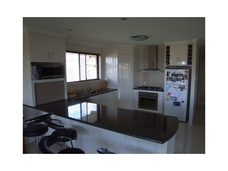 4 Grant Crescent, Wondai QLD 4606