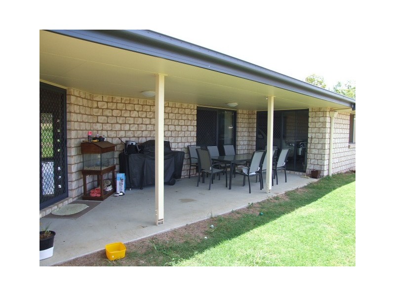 4 Grant Crescent, Wondai QLD 4606