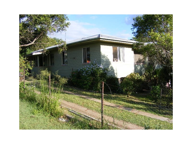 42 Collingwood Street, Proston QLD 4613