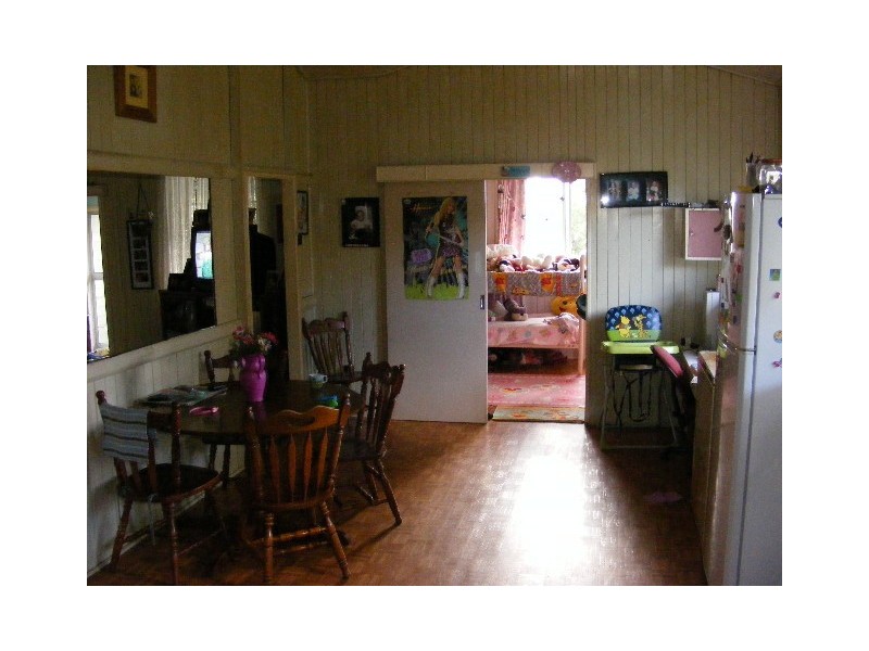 42 Collingwood Street, Proston QLD 4613