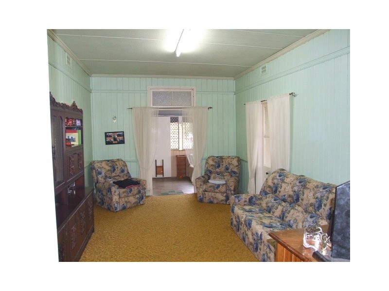 88 Mackenzie Street, Wondai QLD 4606