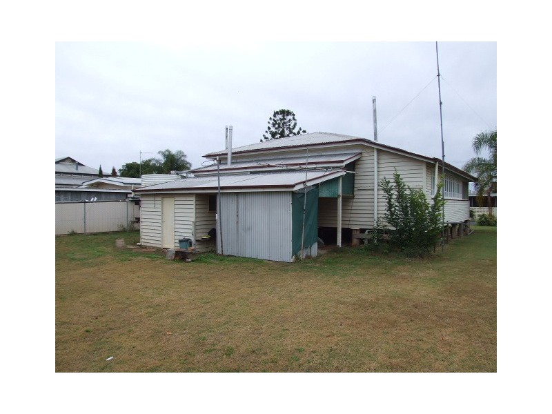 88 Mackenzie Street, Wondai QLD 4606