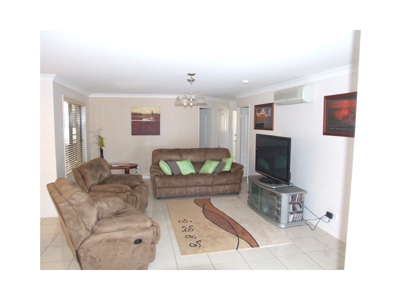 18 Outridge Street, Wondai QLD 4606