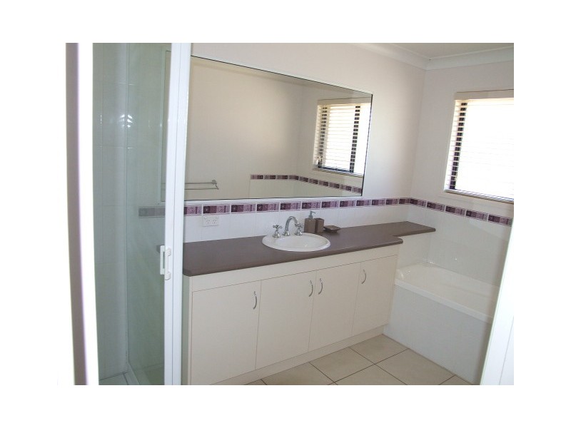 18 Outridge Street, Wondai QLD 4606