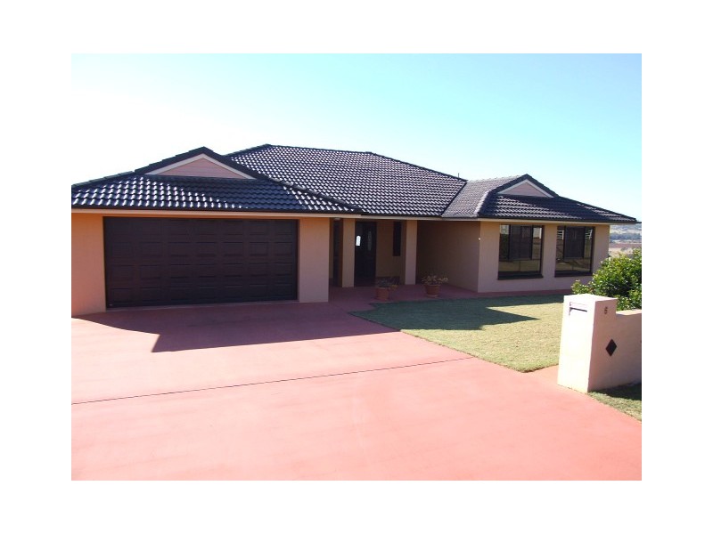 6 Meek Street, Tingoora QLD 4608