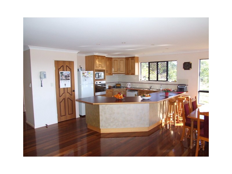 6 Meek Street, Tingoora QLD 4608