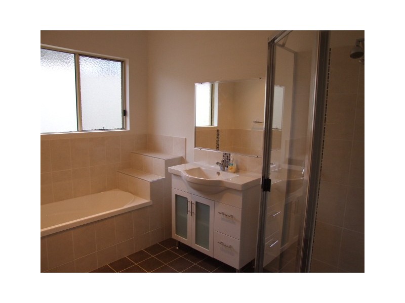 11 McLucas Crescent, Wondai QLD 4606