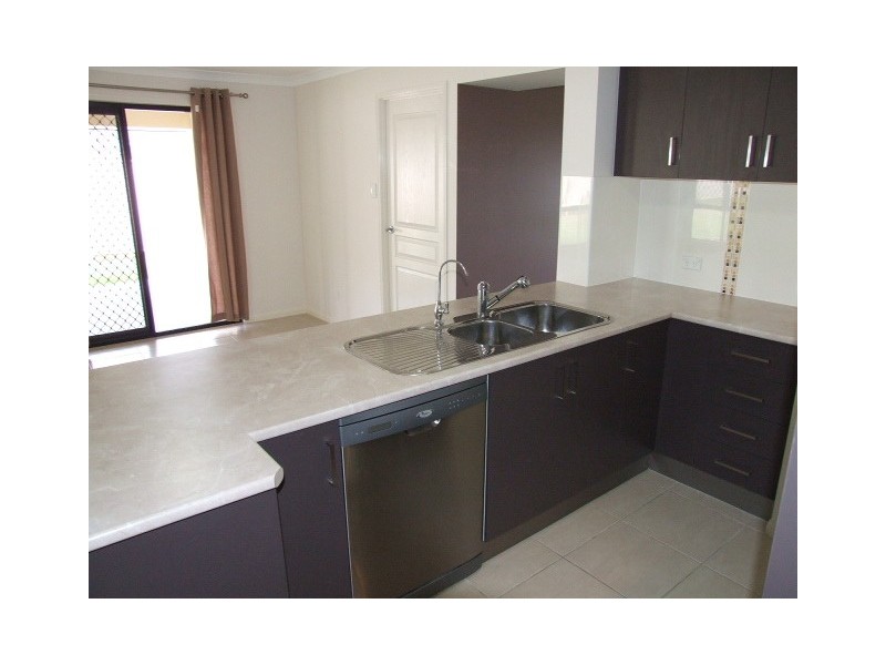 112 Pring Street, Wondai QLD 4606