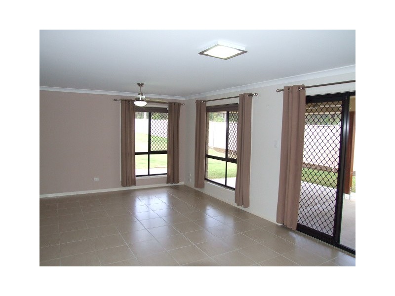 112 Pring Street, Wondai QLD 4606