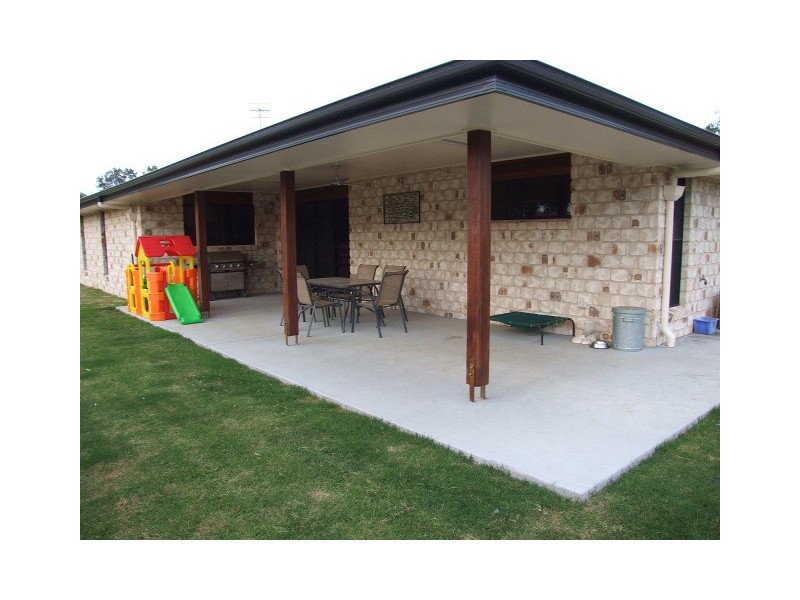 6 McLucas Crescent, Wondai QLD 4606
